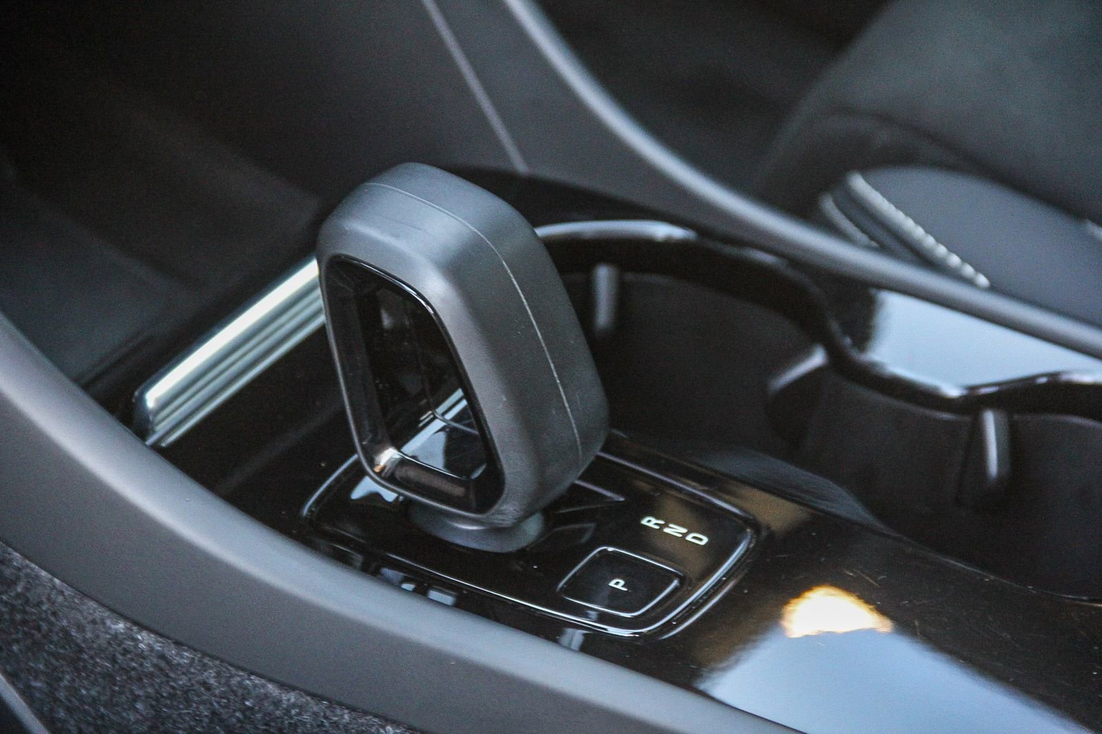 Used 2023 Volvo C40 P8 Recharge Plus w/ Protection Package Premier image 22