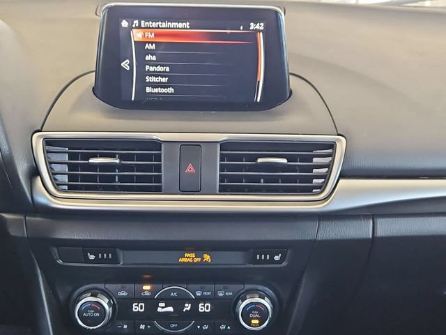 Used 2018 MAZDA MAZDA3 Touring FWD image 18
