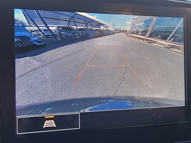 Used 2023 Chevrolet Traverse LT AWD/4WD image 29