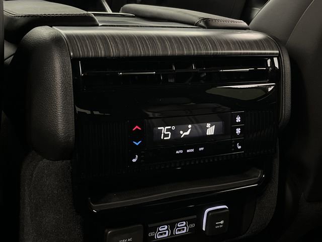 Used 2024 Jeep Wagoneer Series III w/ Convenience Group I image 35