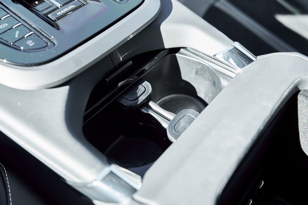 Used 2025 Aston Martin DBX 707 image 66