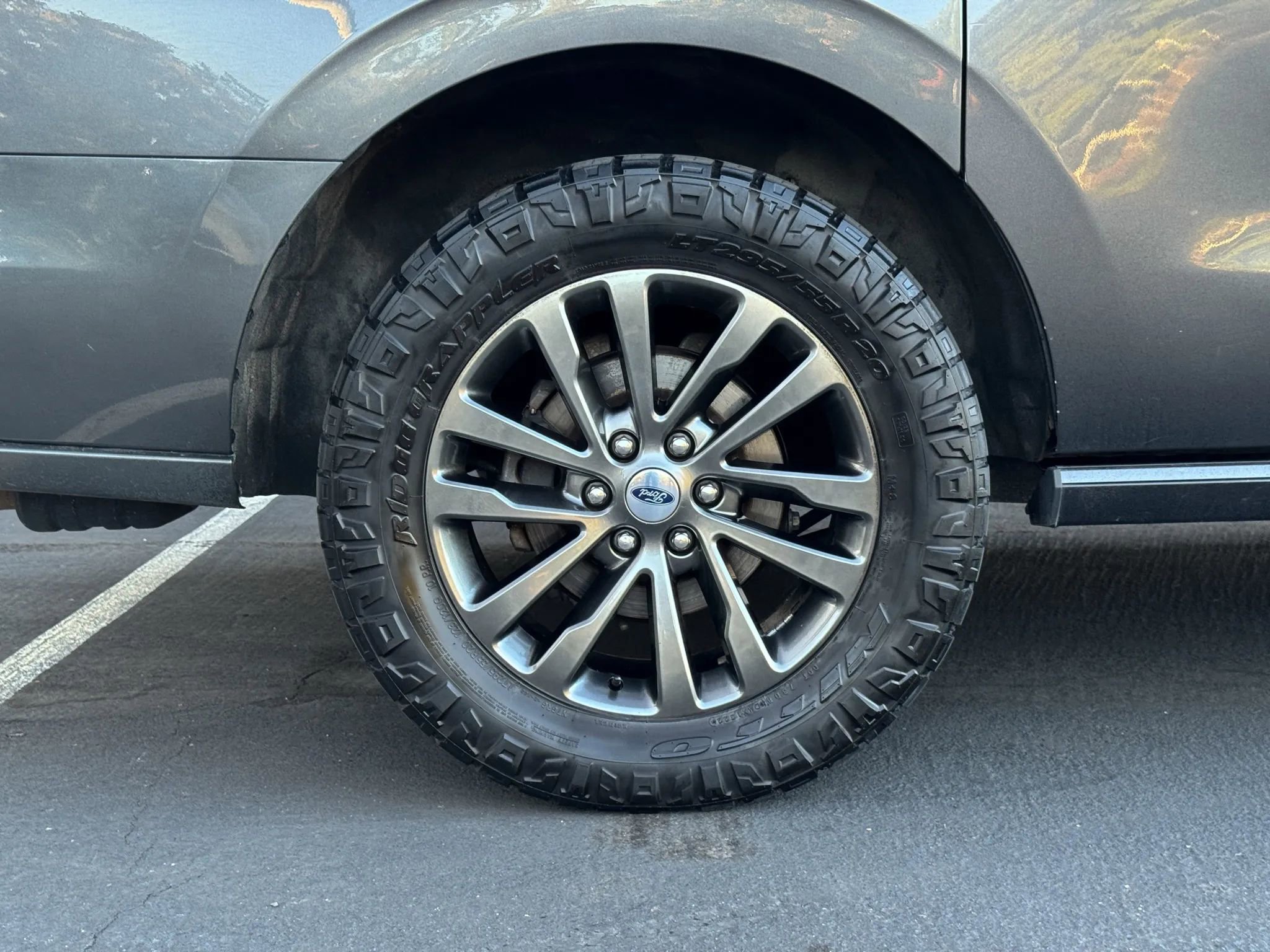 Used 2020 Ford Expedition Max Limited image 12