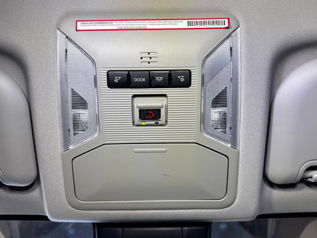 Certified 2022 Toyota RAV4 LE AWD/4WD image 35