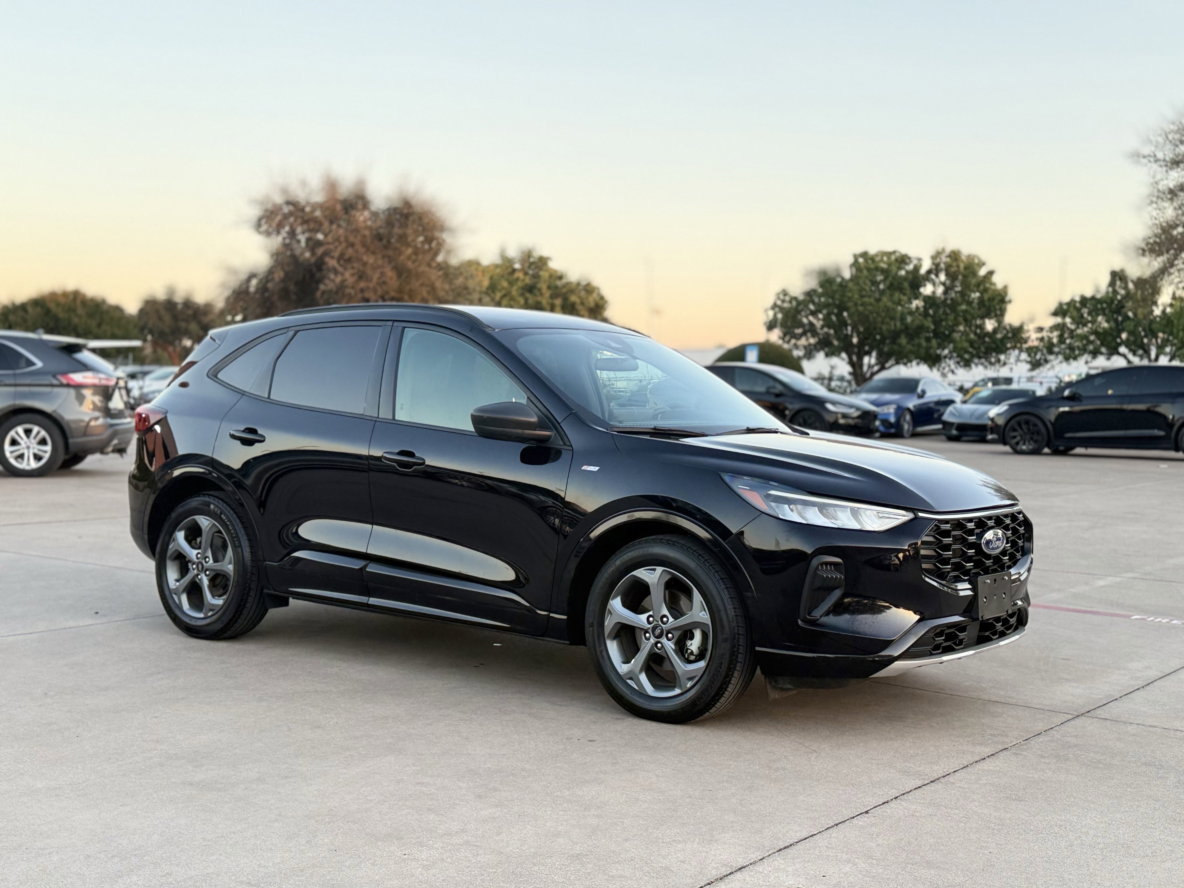Used 2023 Ford Escape ST-Line w/ Tech Pack #1
