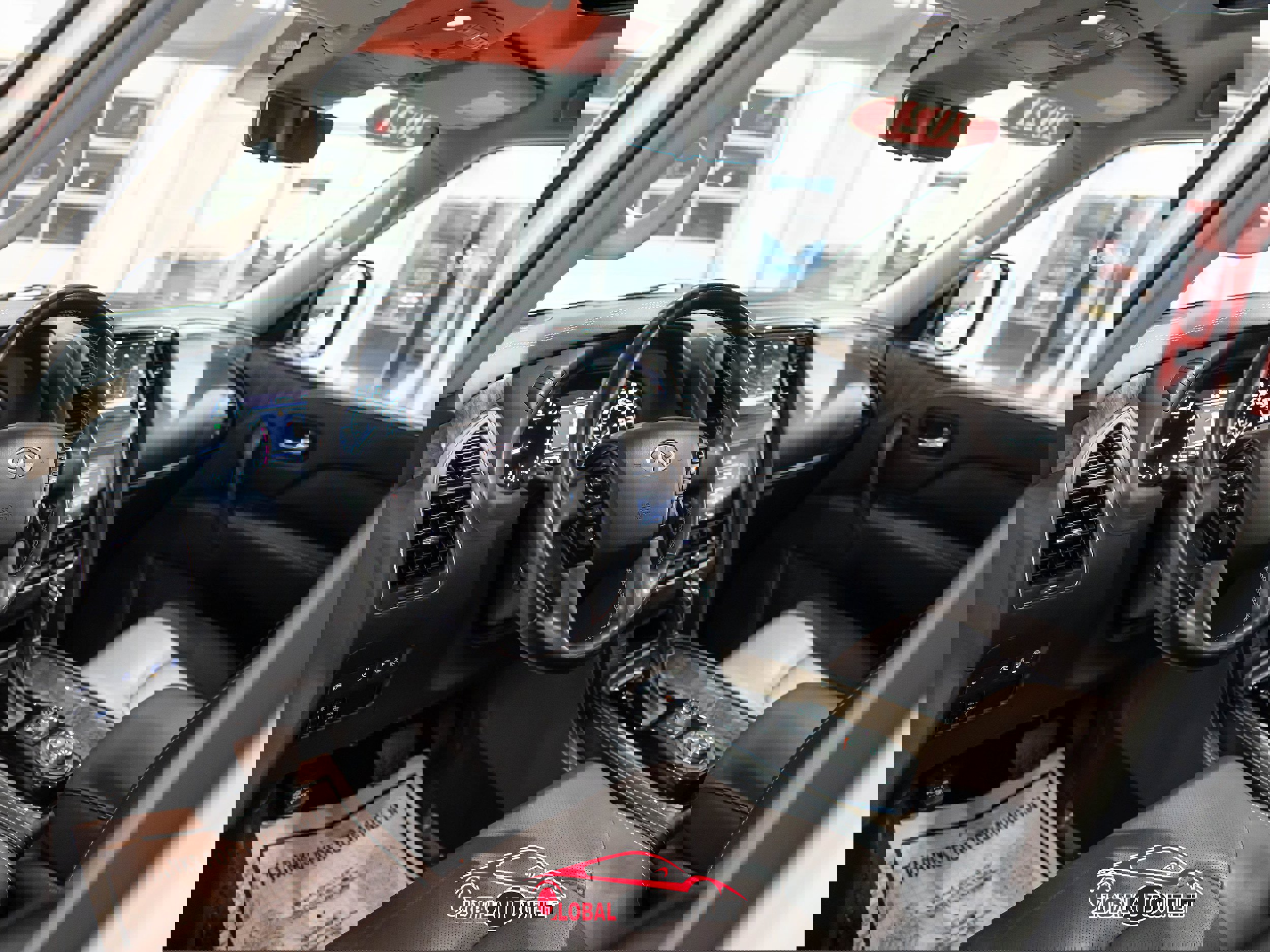 Used 2021 INFINITI QX80 Premium Select w/ All-Season Package image 13