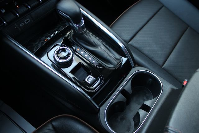 Used 2024 GMC Canyon AT4 w/ AT4 Premium Package image 19