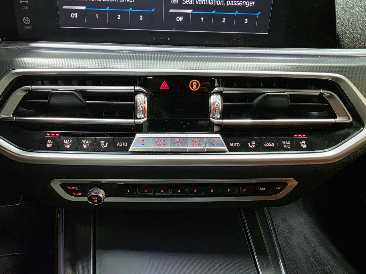 Used 2019 BMW X5 xDrive50i w/ M Sport Package image 49