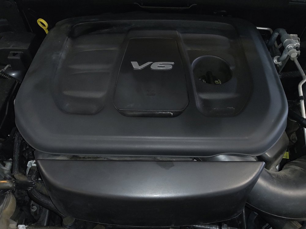 Used 2016 Jeep Grand Cherokee Overland AWD/4WD image 30