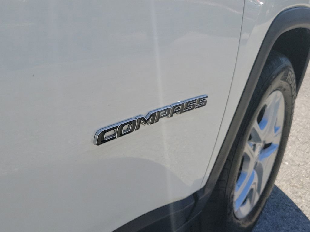 Used 2019 Jeep Compass Sport w/ Tech Group image 11