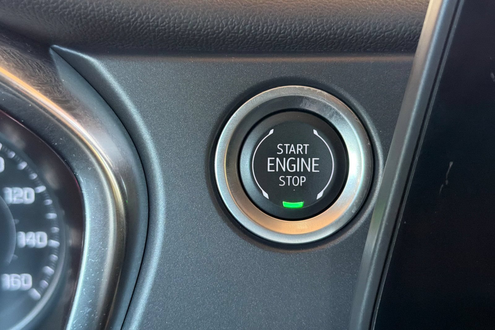 Used 2025 Chevrolet Blazer LT FWD image 22