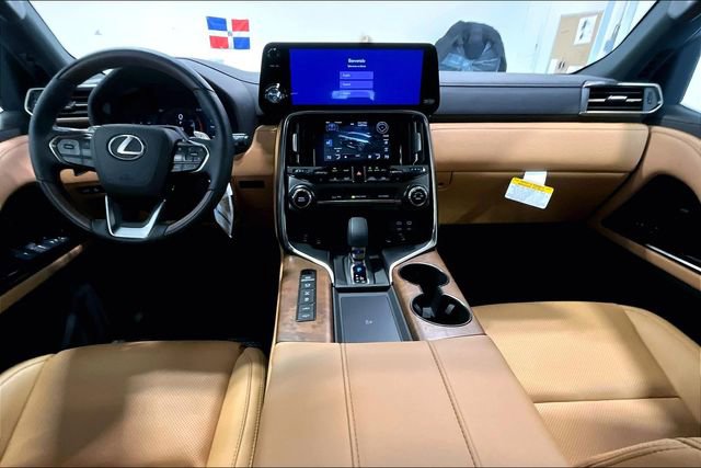 Certified 2025 Lexus LX 700h Luxury w/ Accessory Package (Z1) image 7