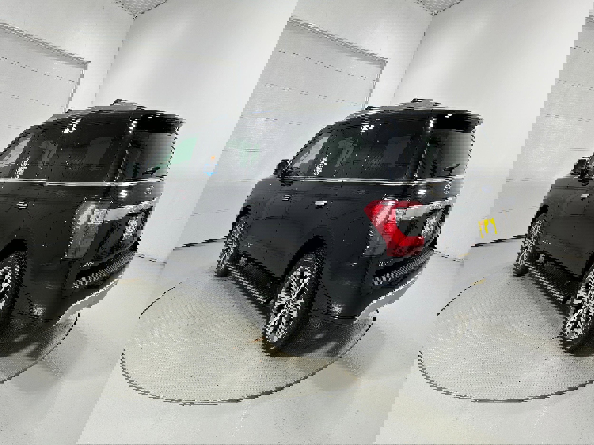 Used 2021 Ford Expedition Platinum image 24