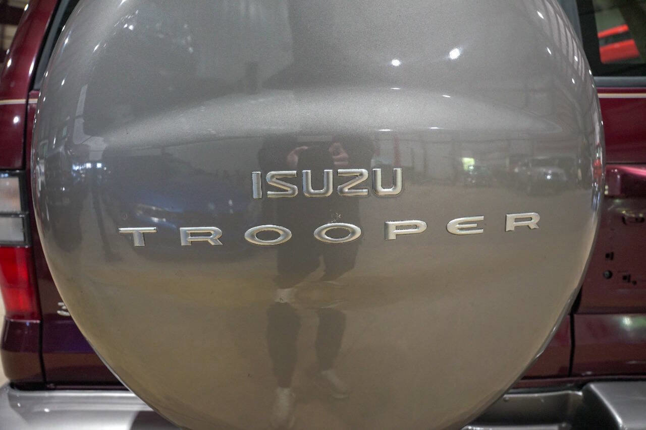 Used 2001 Isuzu Trooper 4WD 4-Door image 24