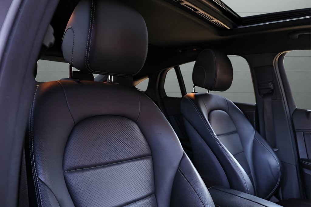 Used 2022 Mercedes-Benz GLC 300 4MATIC Coupe image 69