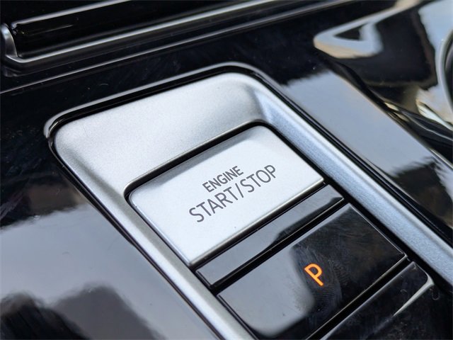 Certified 2025 Volkswagen Atlas Cross Sport SEL image 32