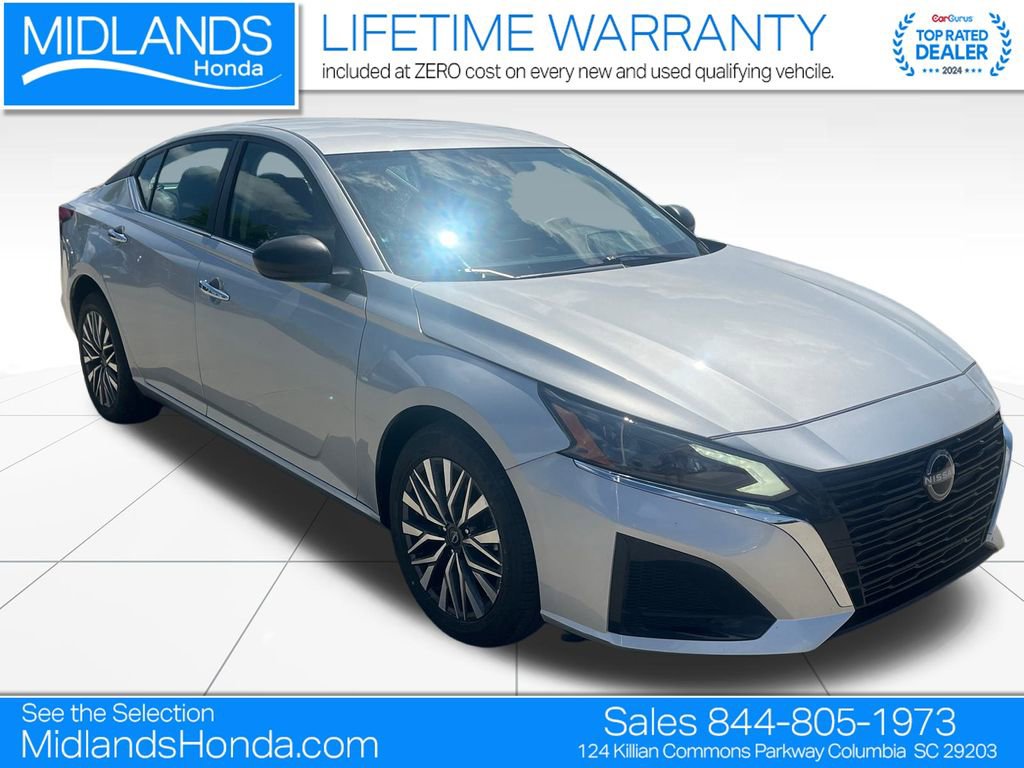 Used 2024 Nissan Altima 2.5 SV