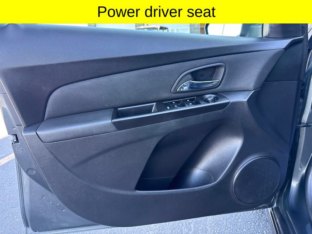 Used 2013 Chevrolet Cruze LT w/ RS Package FWD image 14