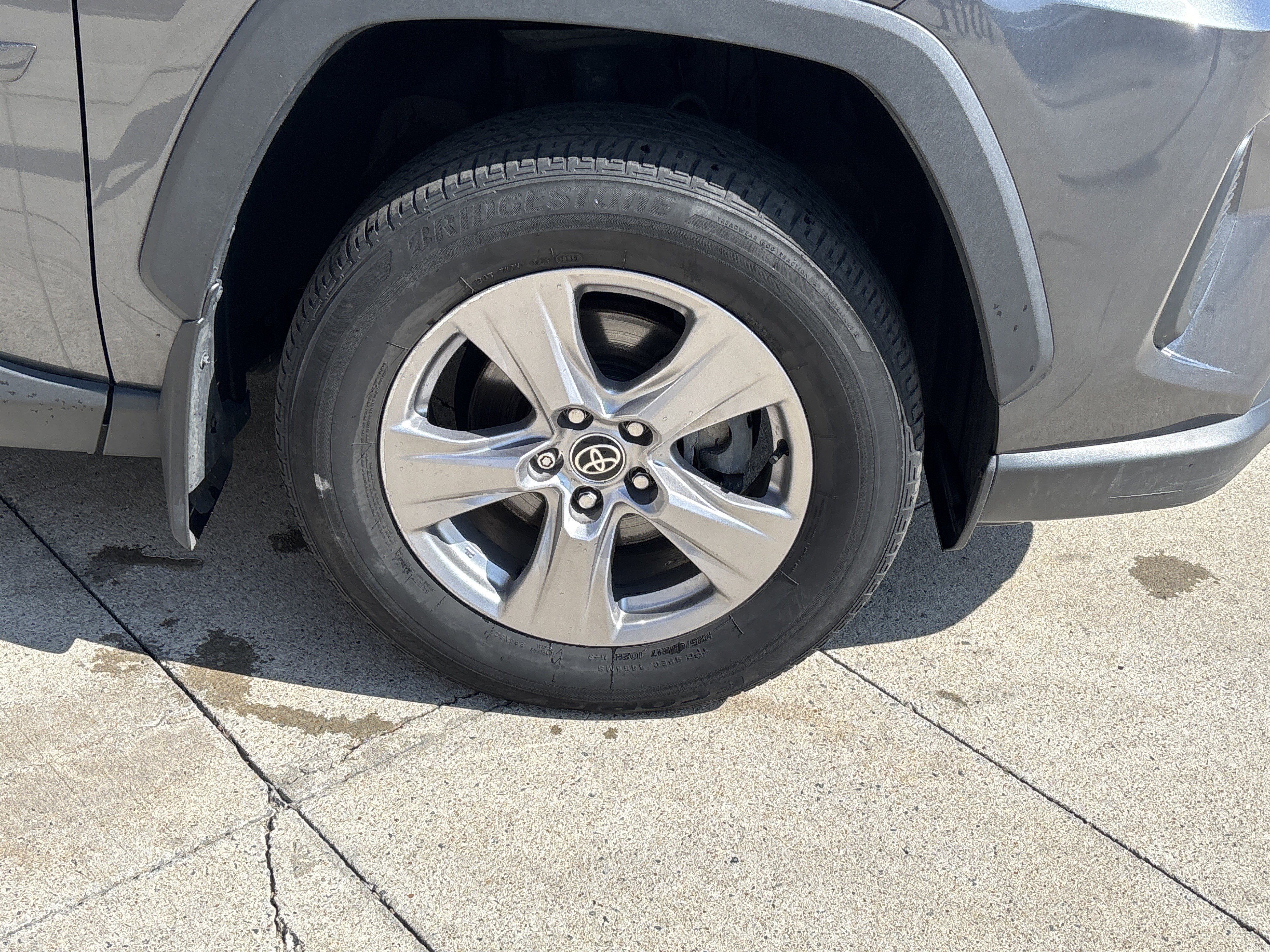 Used 2022 Toyota RAV4 XLE w/ Convenience Package AWD/4WD image 26