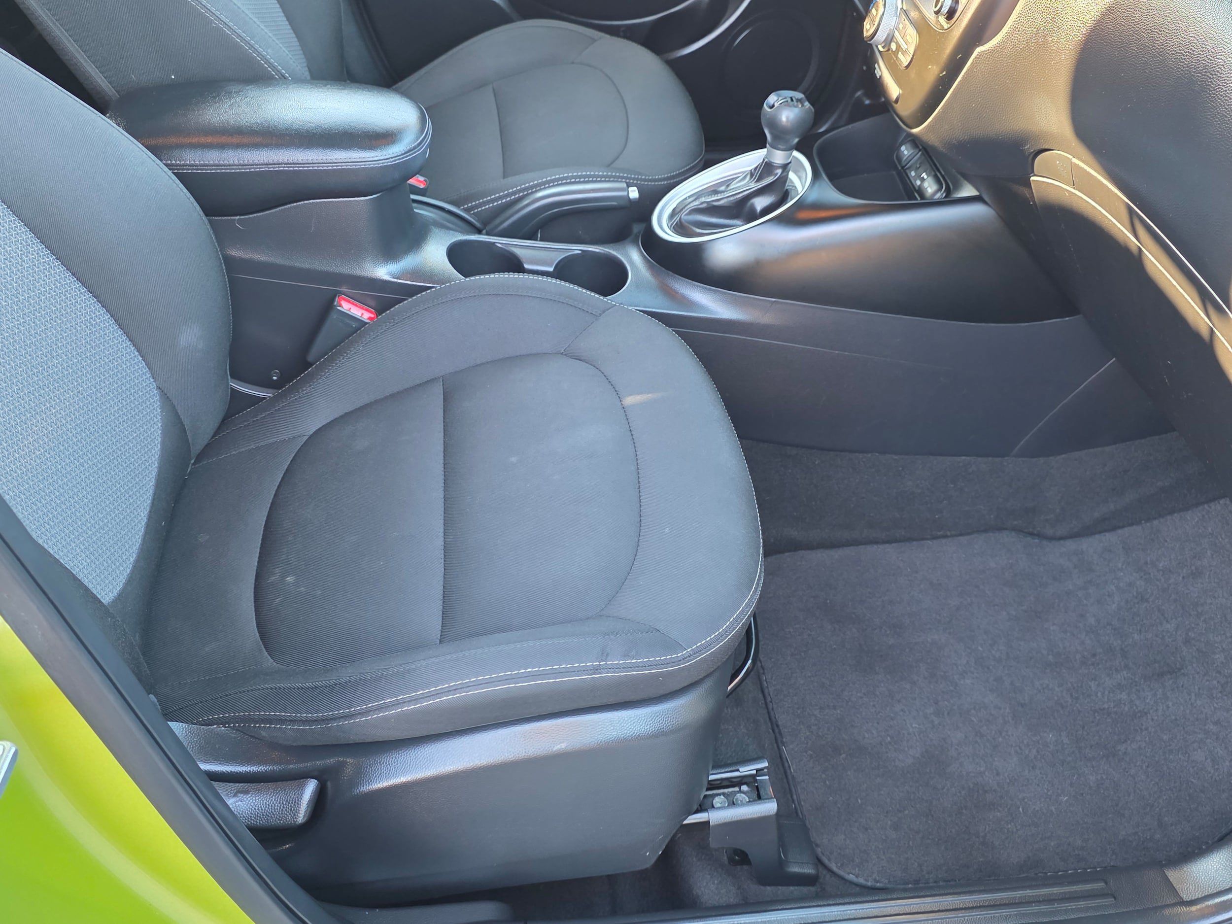 Used 2018 Kia Soul + FWD image 23