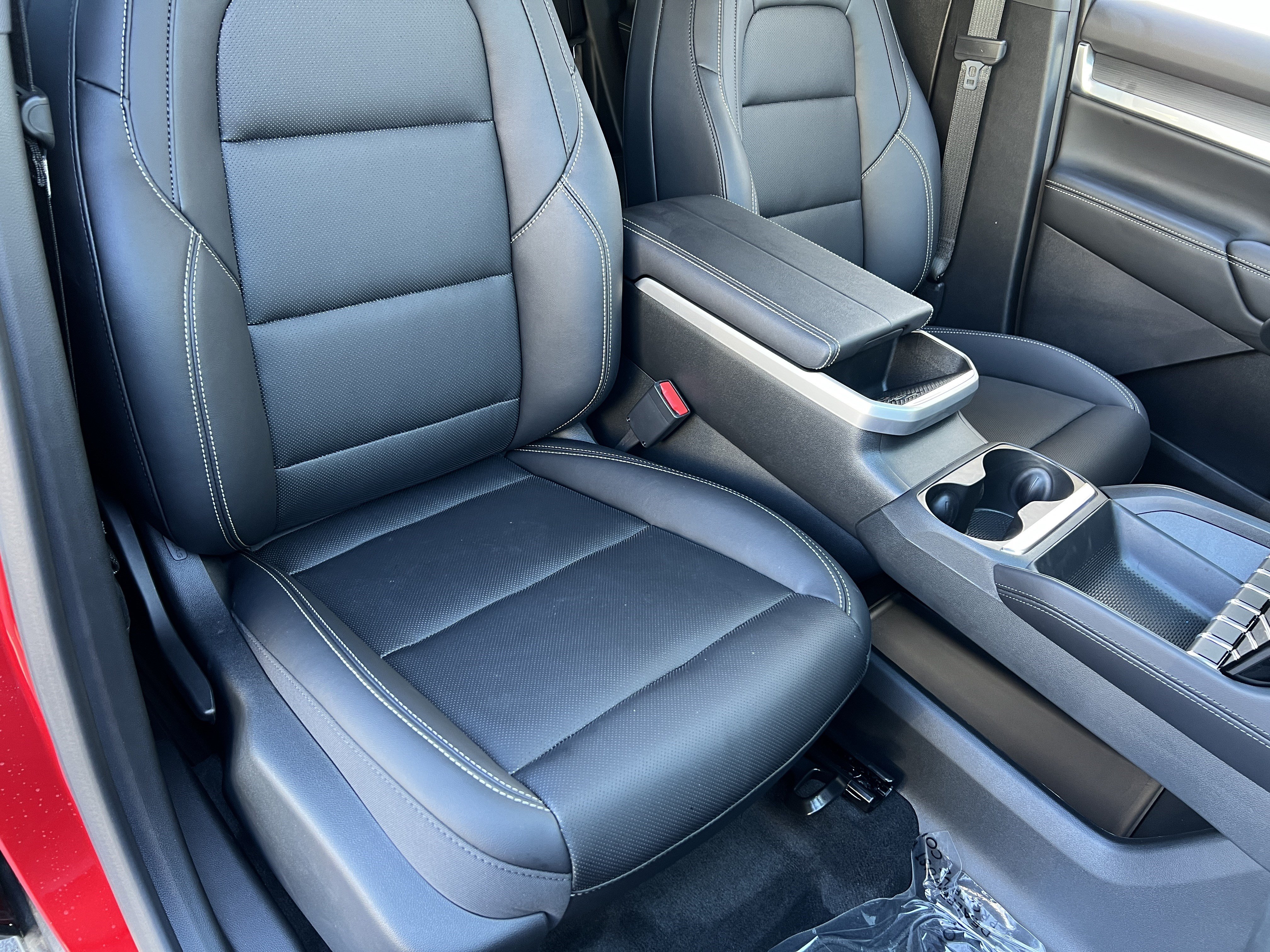 New 2026 GMC Terrain Elevation w/ Elevation Premium Package AWD/4WD image 25
