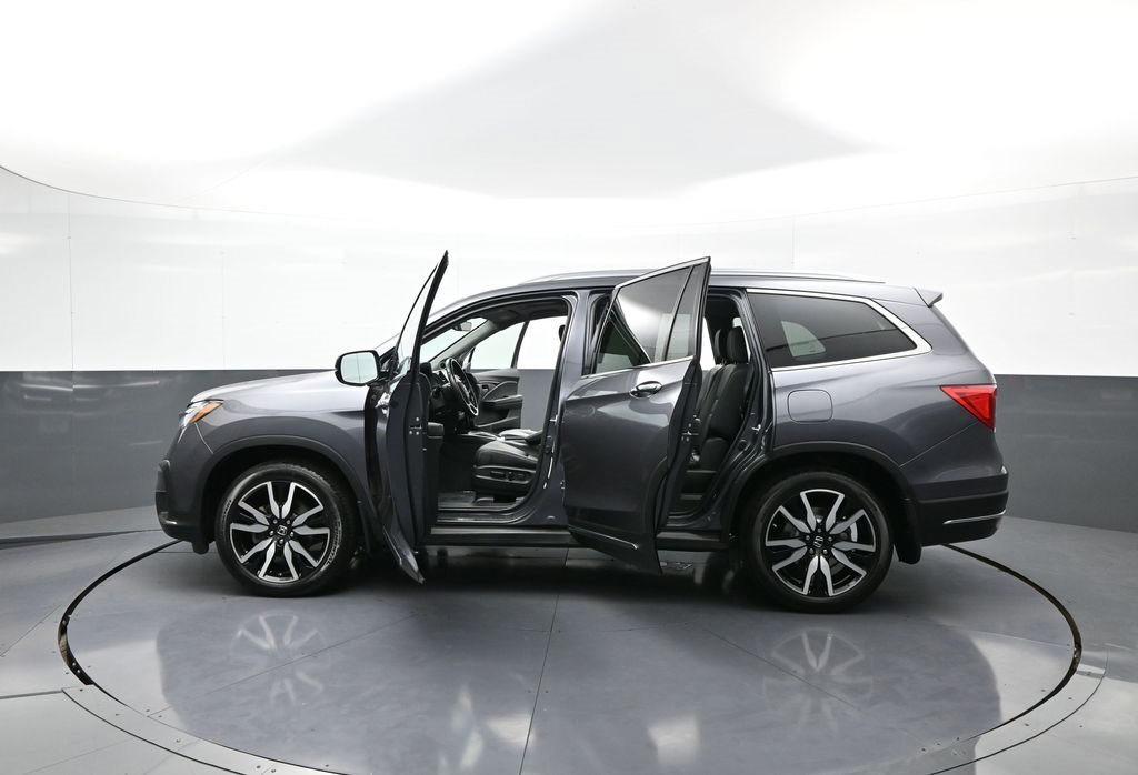 Certified 2022 Honda Pilot Touring image 46
