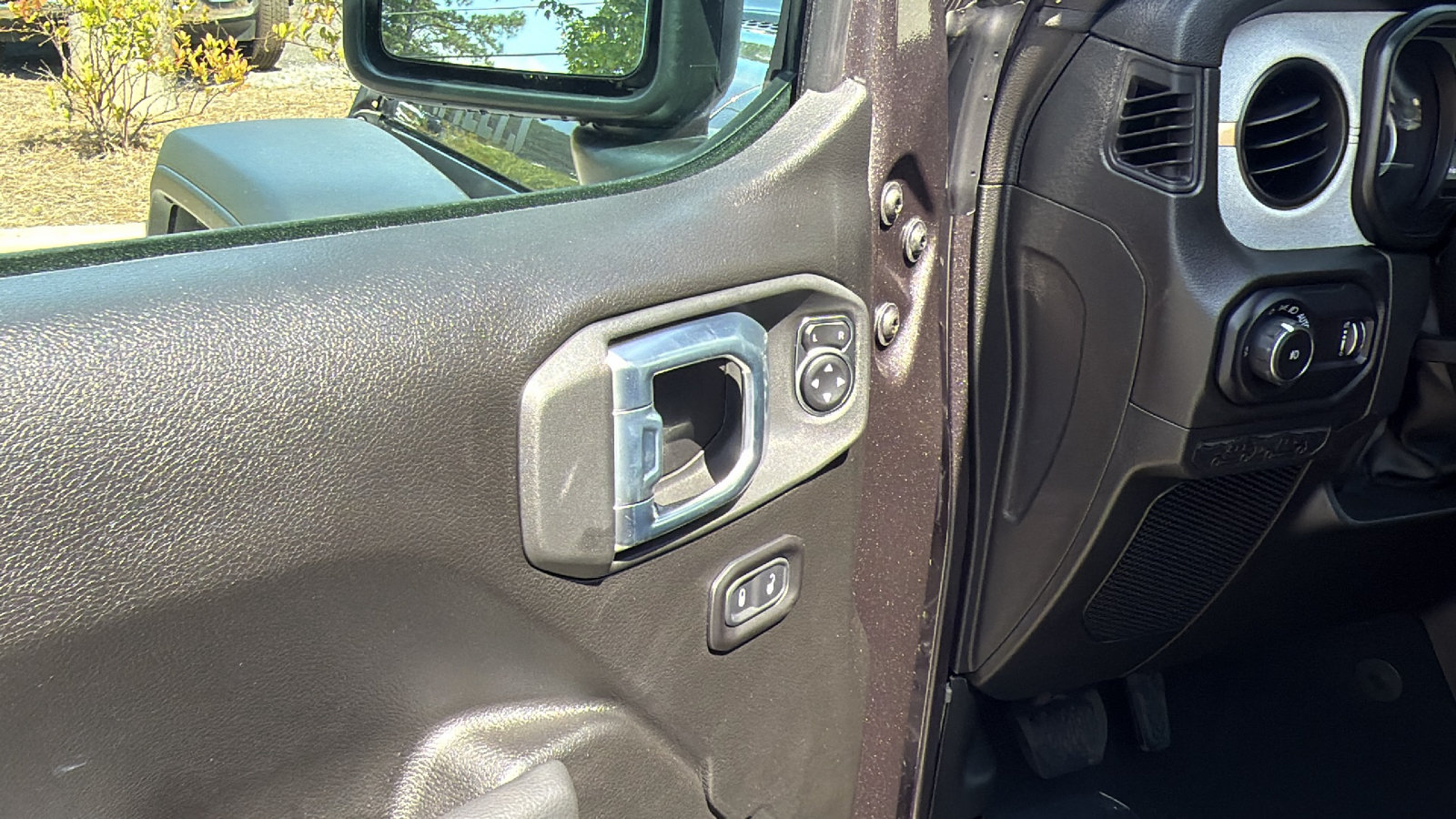 New 2026 Jeep Wrangler Unlimited Sport AWD/4WD image 15