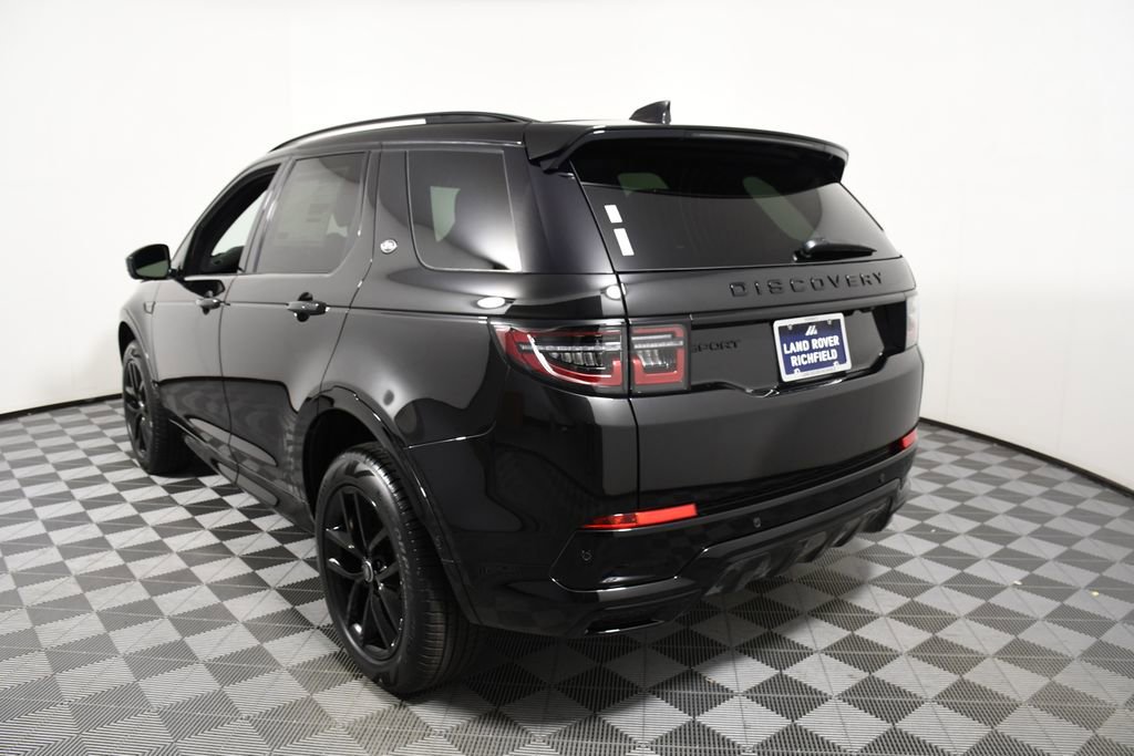 Certified 2025 Land Rover Discovery Sport Dynamic SE AWD/4WD image 4