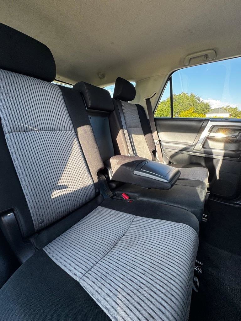 Used 2018 Toyota 4Runner SR5 image 17