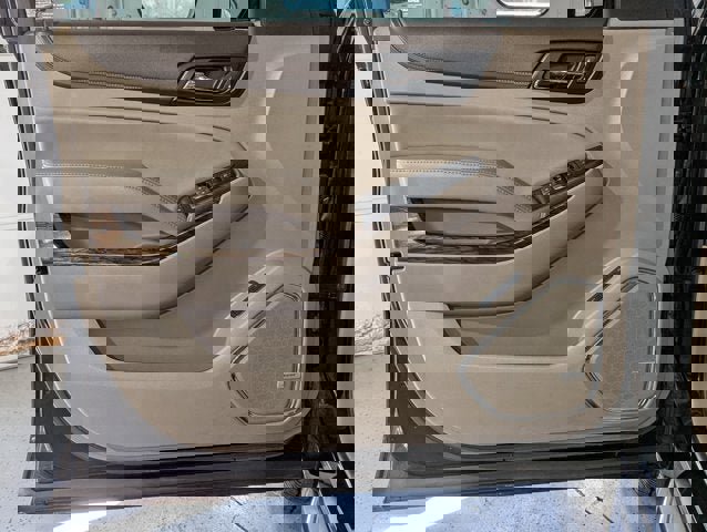 Used 2015 GMC Yukon XL SLT image 17