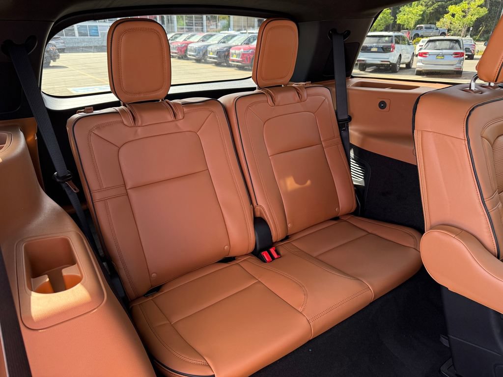 New 2026 Lincoln Aviator Black Label w/ Dynamic Handling Package AWD/4WD image 27
