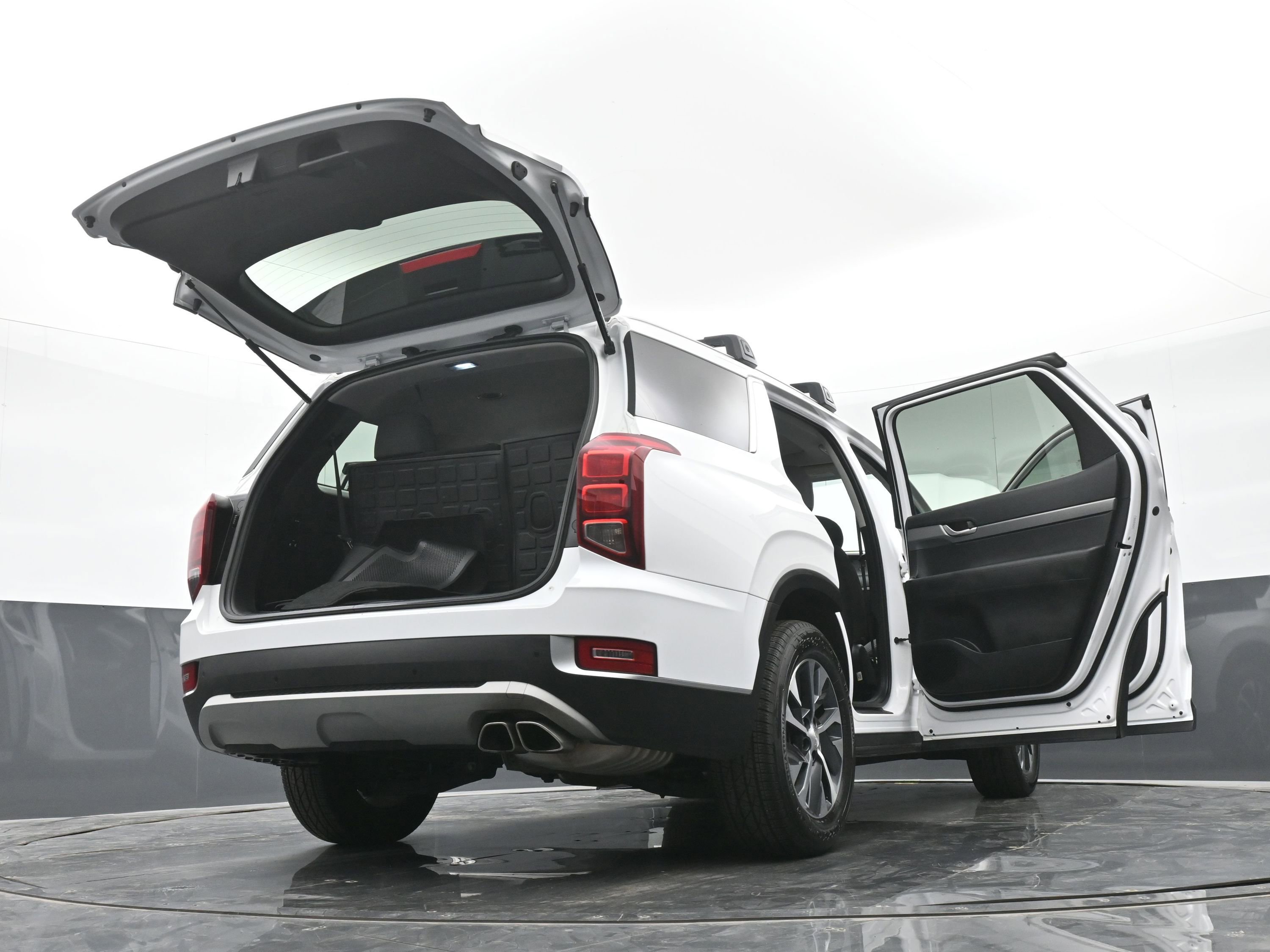 Used 2022 Hyundai Palisade SEL image 50