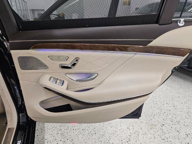 Used 2017 Mercedes-Benz S 550 4MATIC Sedan w/ Premium Package image 26