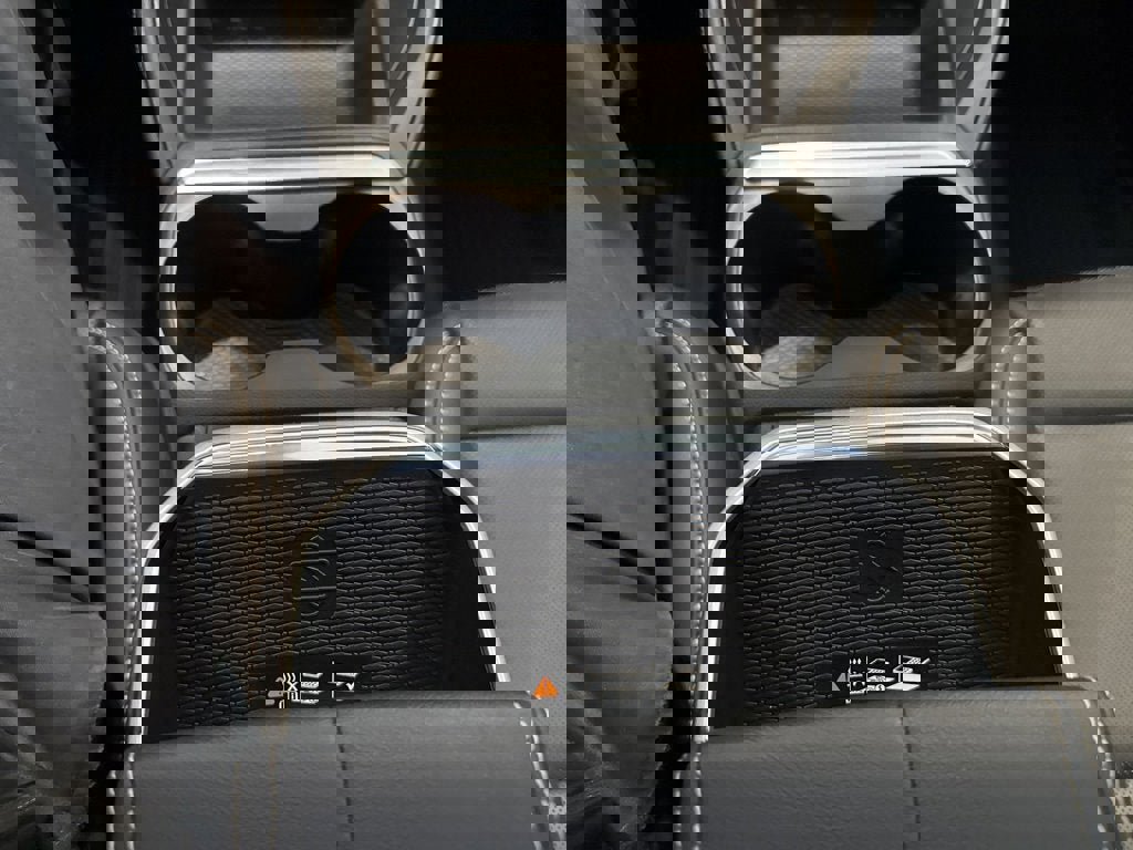 New 2026 GMC Terrain Elevation w/ Elevation Premium Package image 28