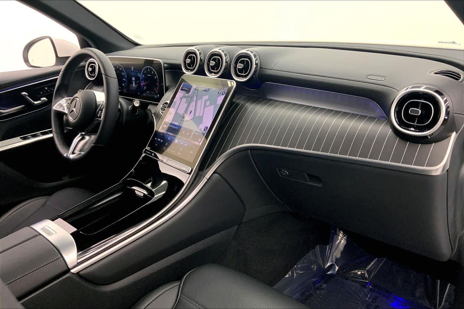 Used 2024 Mercedes-Benz GLC 300 image 10