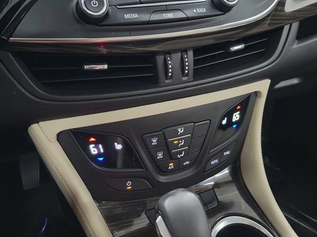 Used 2019 Buick Envision Essence FWD image 31