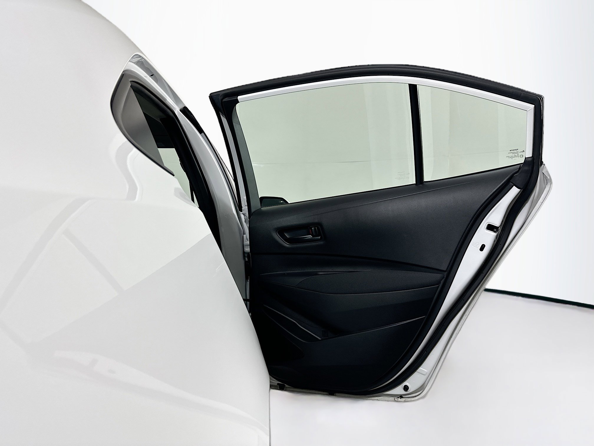 Used 2024 Toyota Corolla LE FWD image 28