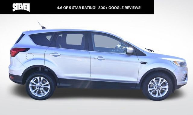 Used 2019 Ford Escape SE image 5