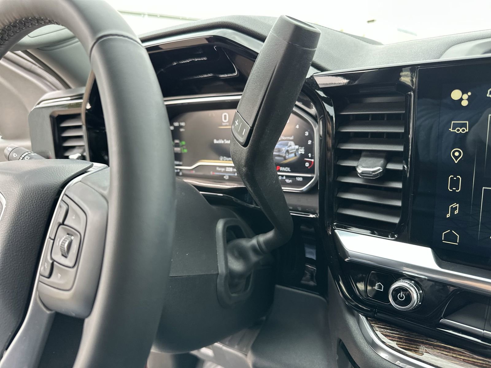 Used 2024 GMC Sierra 1500 Elevation AWD/4WD image 16