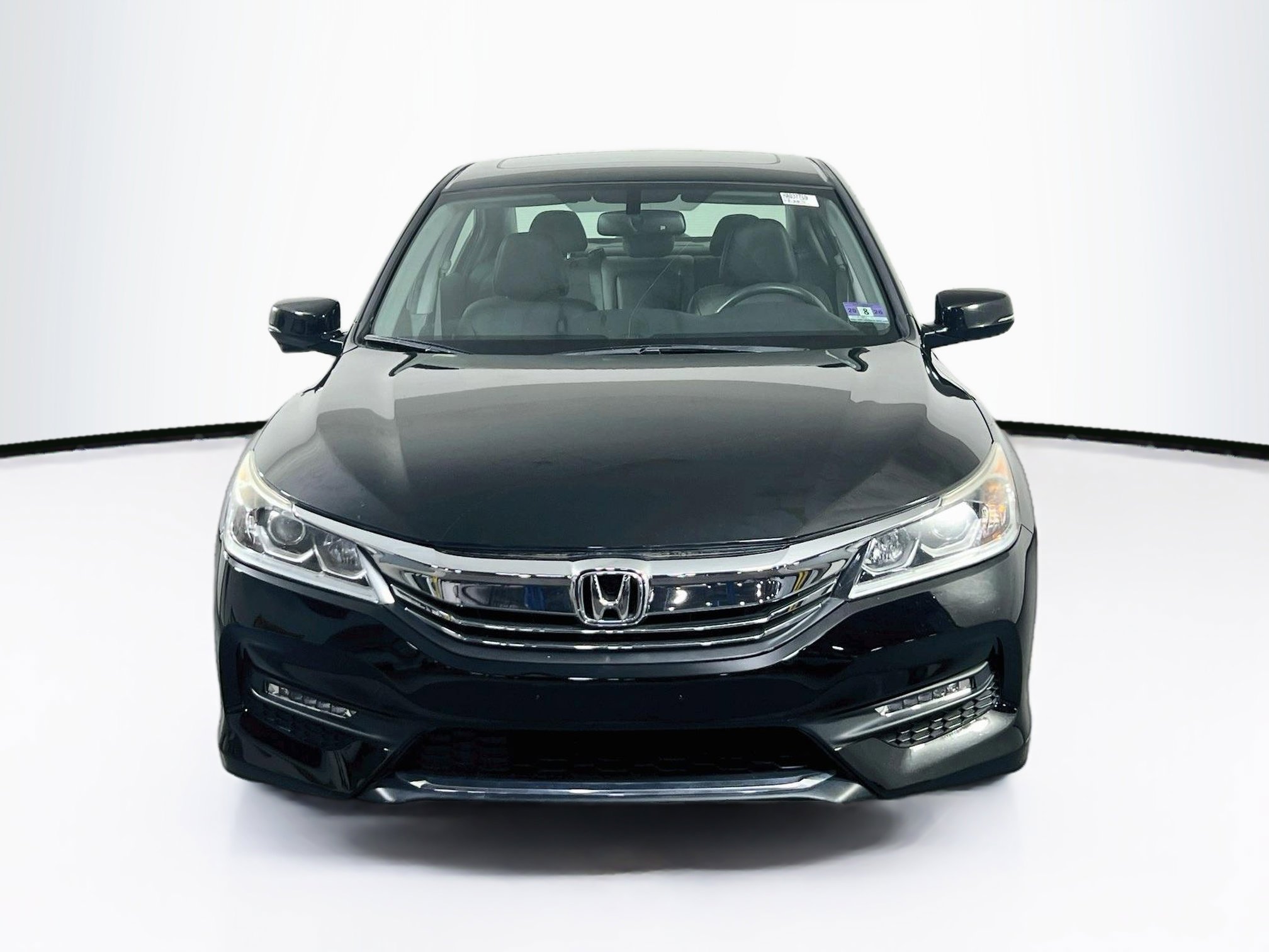 Used 2017 Honda Accord EX-L image 2