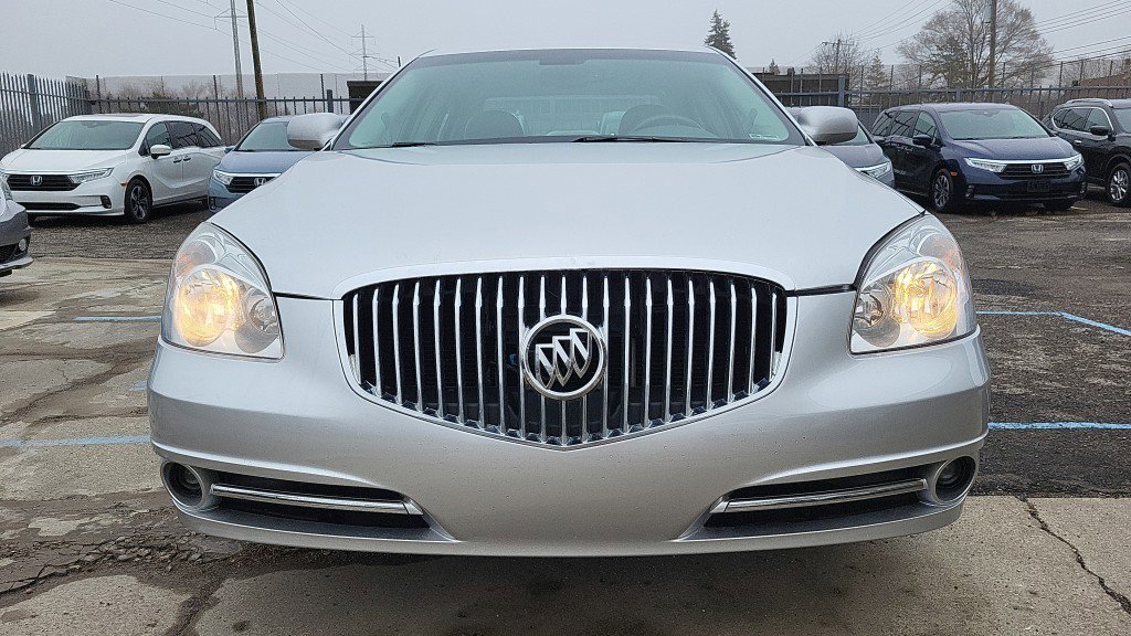 Used 2010 Buick Lucerne CXL w/ Driver Confidence Package image 3