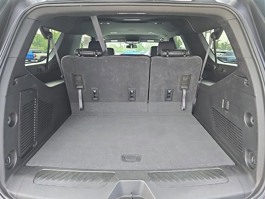 Used 2023 Chevrolet Suburban LT image 29