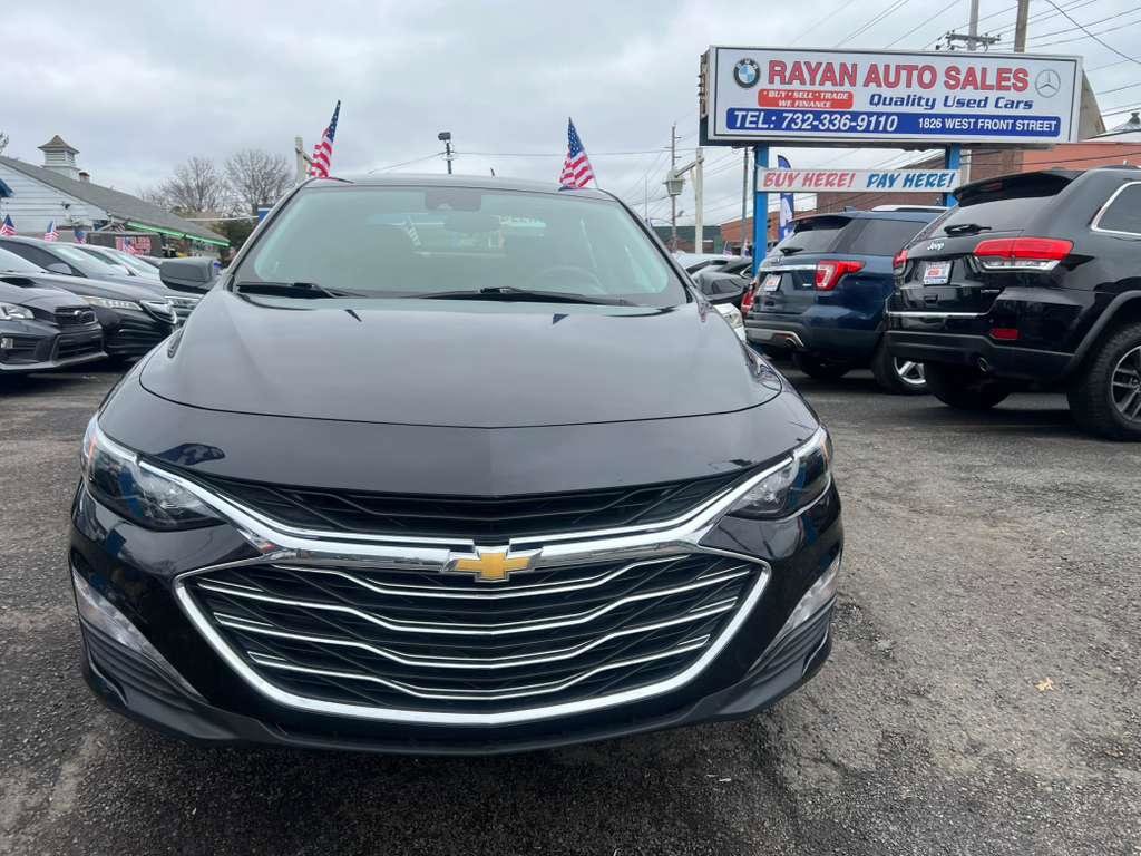 Used 2023 Chevrolet Malibu LT image 3
