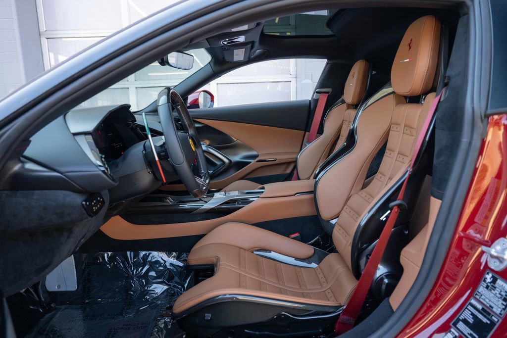 Used 2025 Ferrari 12Cilindri image 30