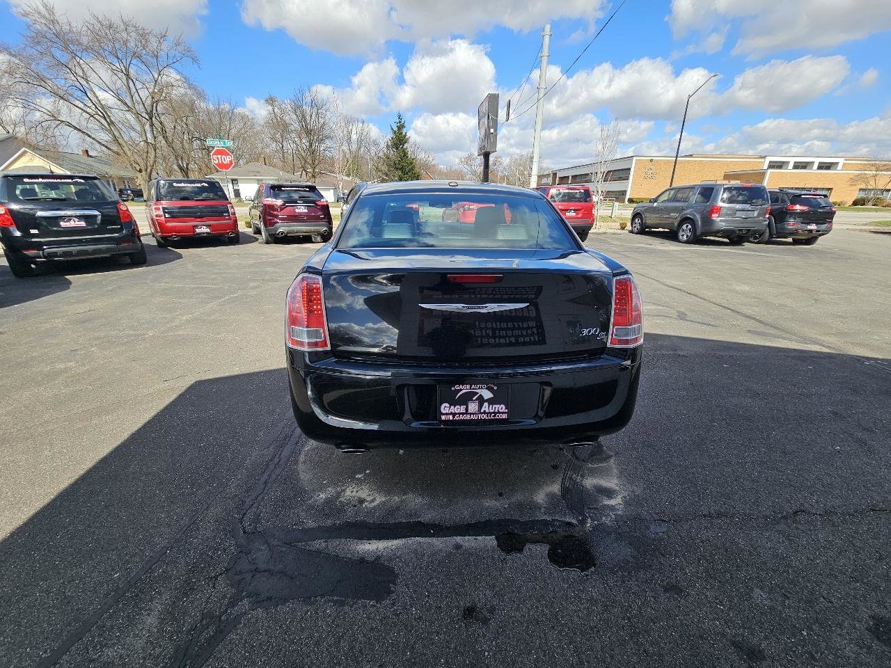 Used 2012 Chrysler 300 S w/ Luxury Group image 8
