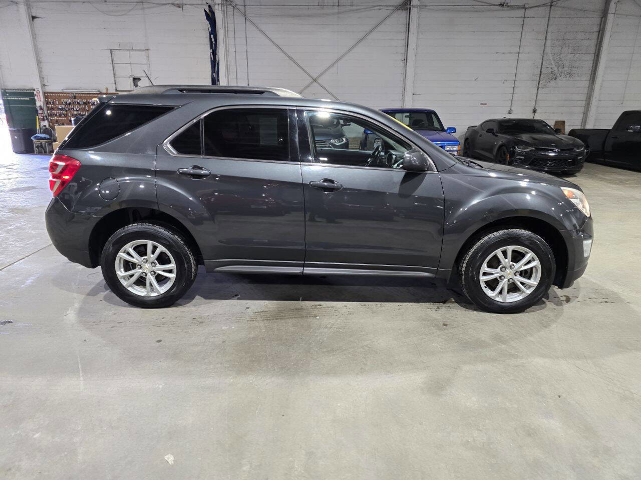 Used 2017 Chevrolet Equinox LT w/ Convenience Package AWD/4WD image 15