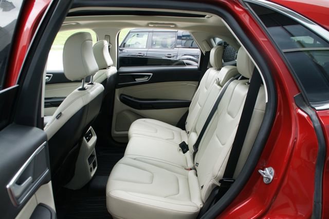 Certified 2022 Ford Edge Titanium w/ Class II Trailer Tow Package image 30