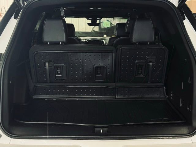 Used 2022 Chevrolet Traverse Premier w/ LPO, Floor Liner Package image 10