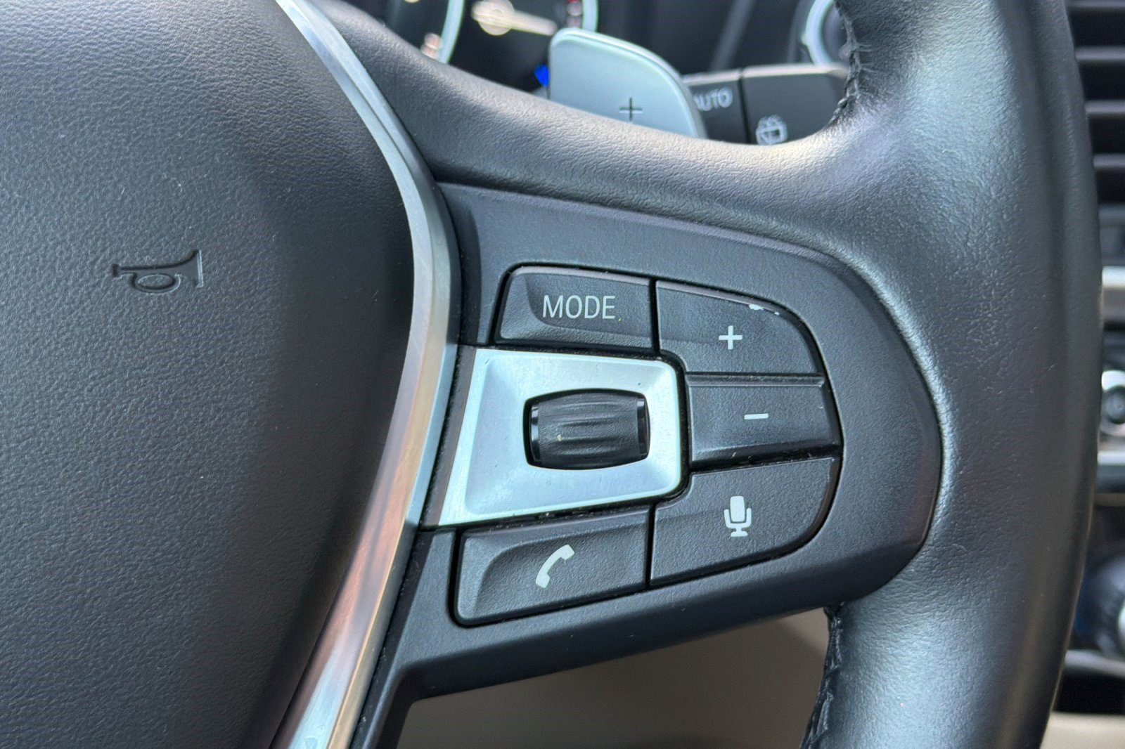 Used 2019 BMW X3 xDrive30i w/ Premium Package image 32