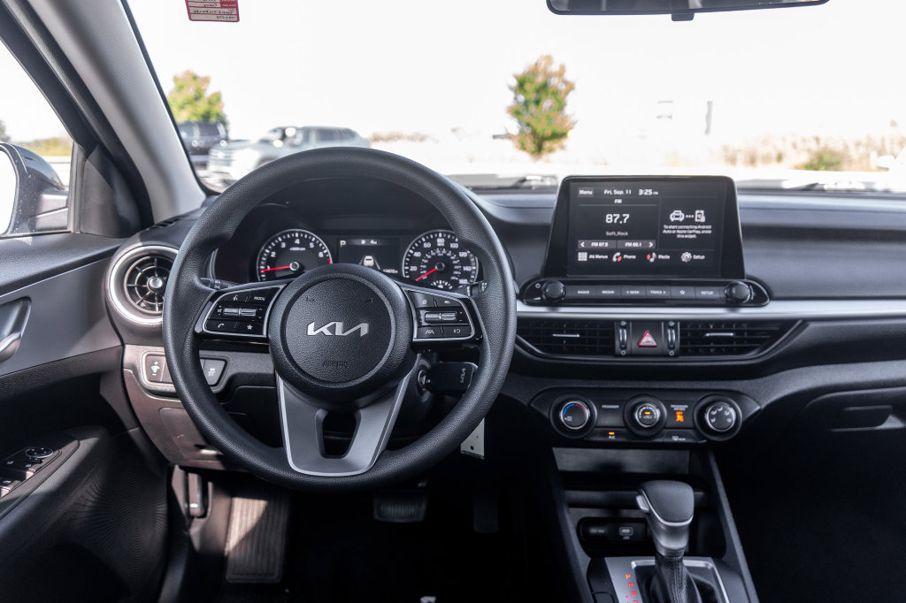 Used 2024 Kia Forte LXS FWD image 15