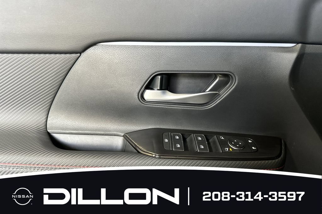 New 2026 Nissan Kicks SR w/ Cold Weather Package FWD image 13